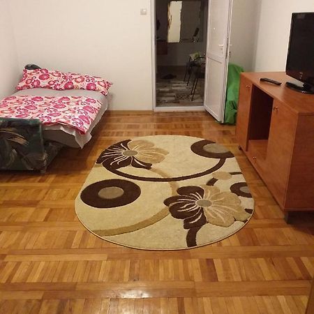 Apartament Nord 1718 Orşova المظهر الخارجي الصورة