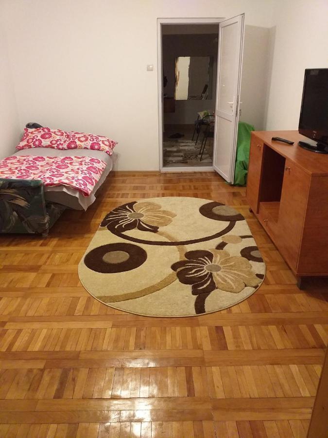 Apartament Nord 1718 Orşova المظهر الخارجي الصورة